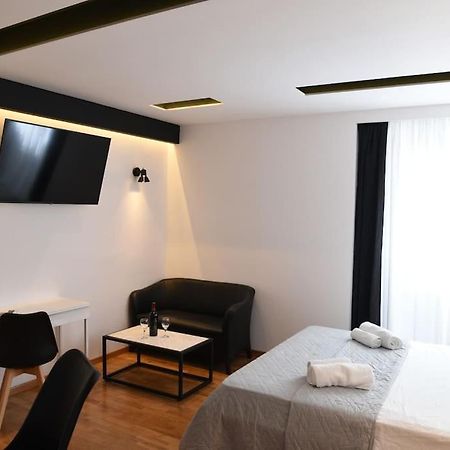 Syntagma Square, 30Sqm Nikis Luxurious Studio Athens Exterior photo