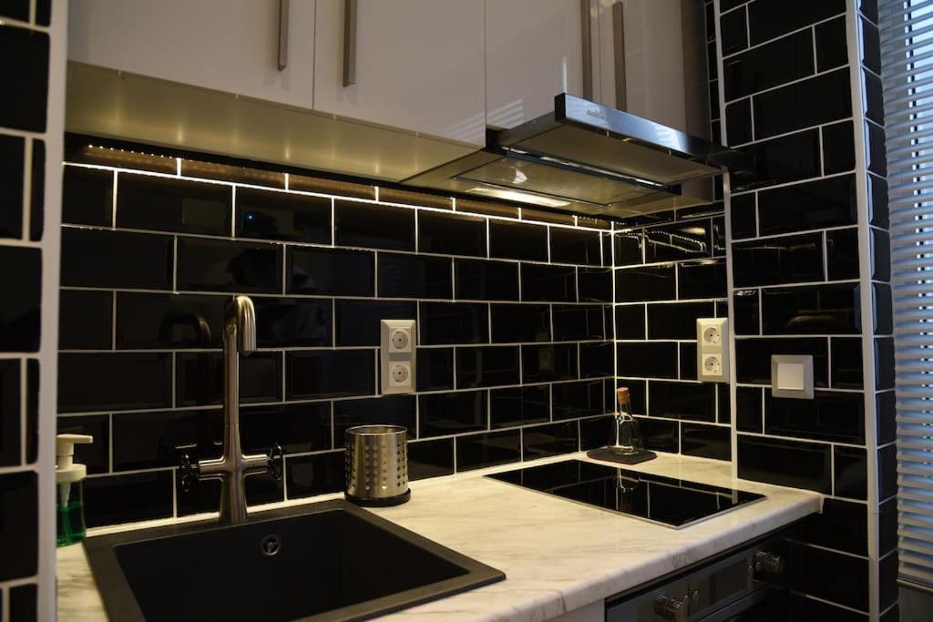Syntagma Square, 30Sqm Nikis Luxurious Studio Athens Exterior photo