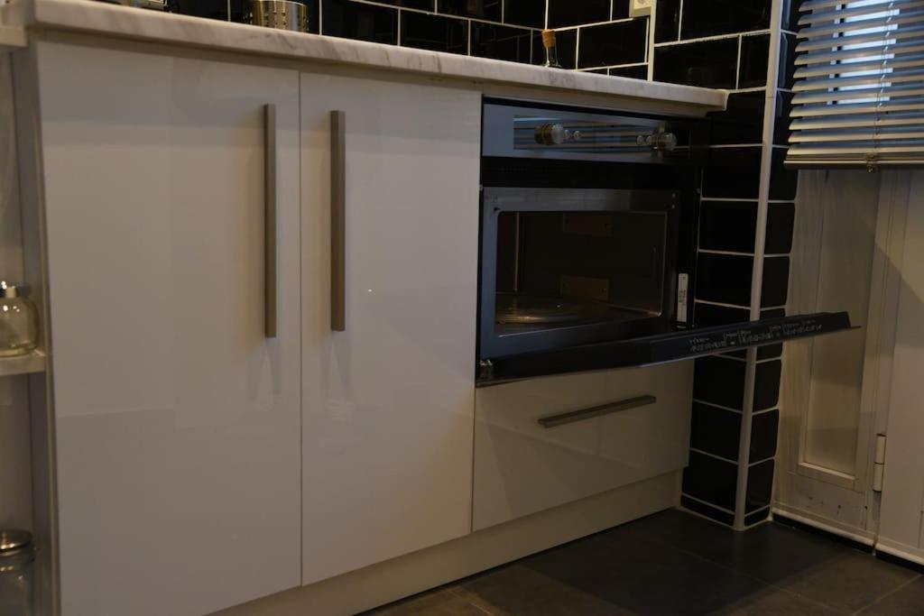 Syntagma Square, 30Sqm Nikis Luxurious Studio Athens Exterior photo